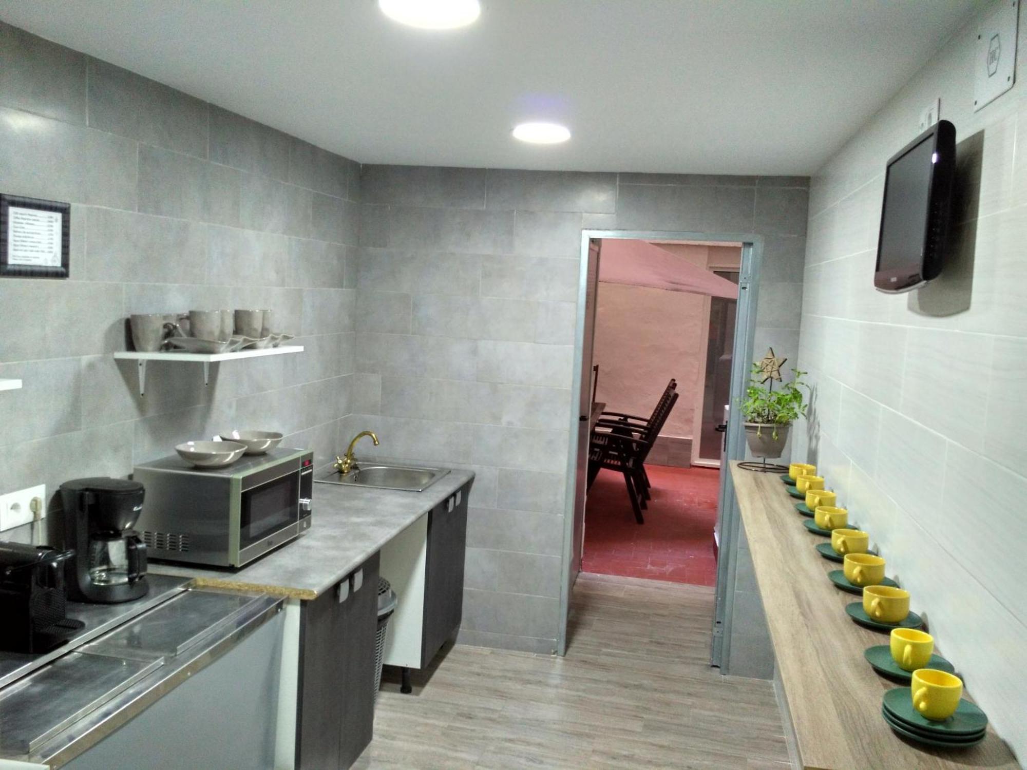 Guesthouse Central Alicante Buitenkant foto